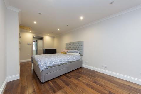 7 Essenden Road, South Croydon, CR2 0BW