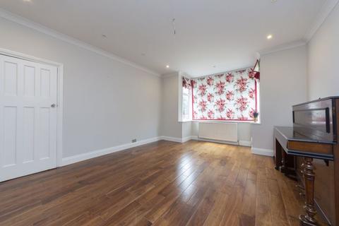 7 Essenden Road, South Croydon, CR2 0BW