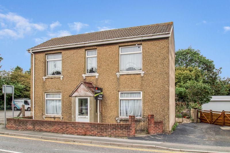 Ermin Street, Lower Stratton, Swindon 3 bed detached house £230,000