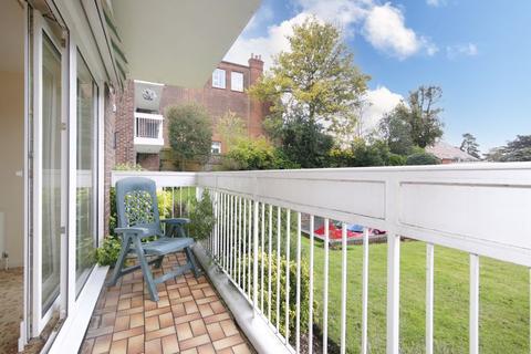 2 bedroom flat for sale - 35 Orchard Road, Bromley, Bromley