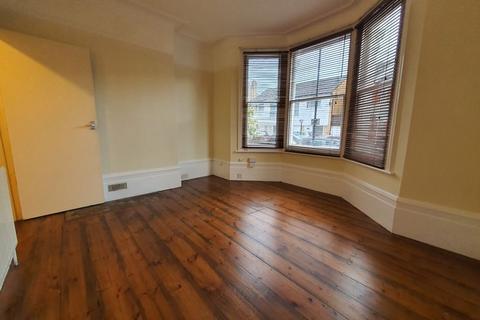 1 bedroom flat to rent, Ulverston Road, Walthamstow, London E17