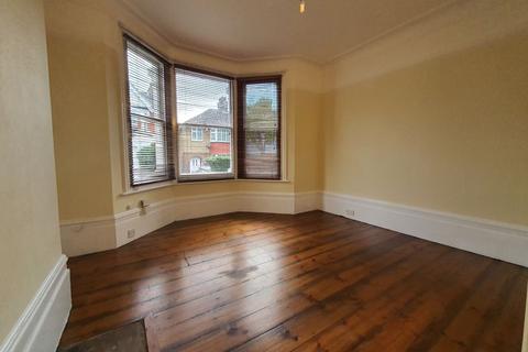1 bedroom flat to rent, Ulverston Road, Walthamstow, London E17