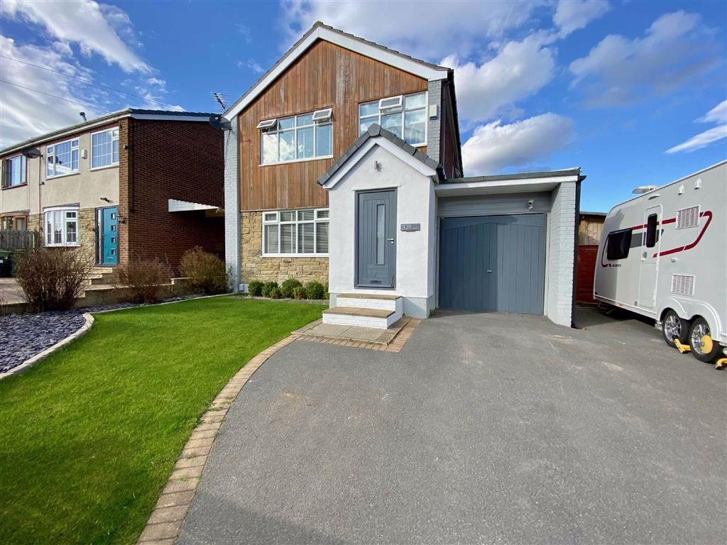 Lee Green, Mirfield, WF14 3 bed detached house £345,000