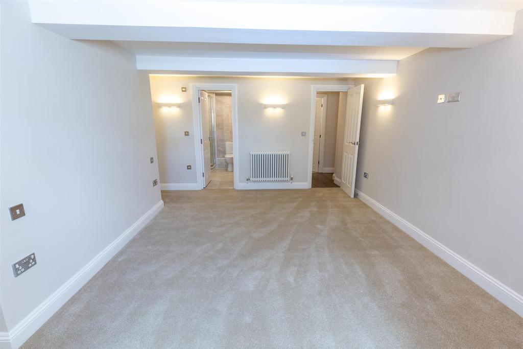 59 Bchamp Ave Online-22.jpg