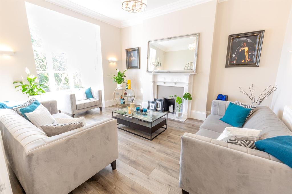 59 Bchamp Ave Online-46.jpg
