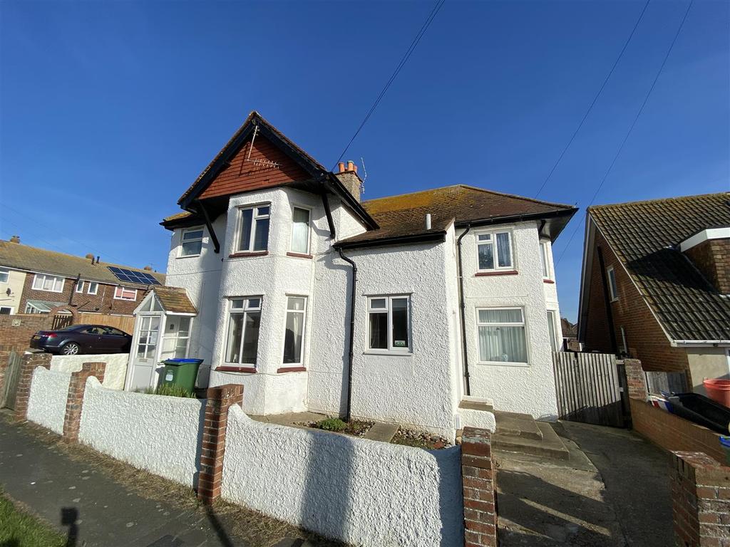 Piddinghoe Avenue, Peacehaven 1 bed apartment £169,950