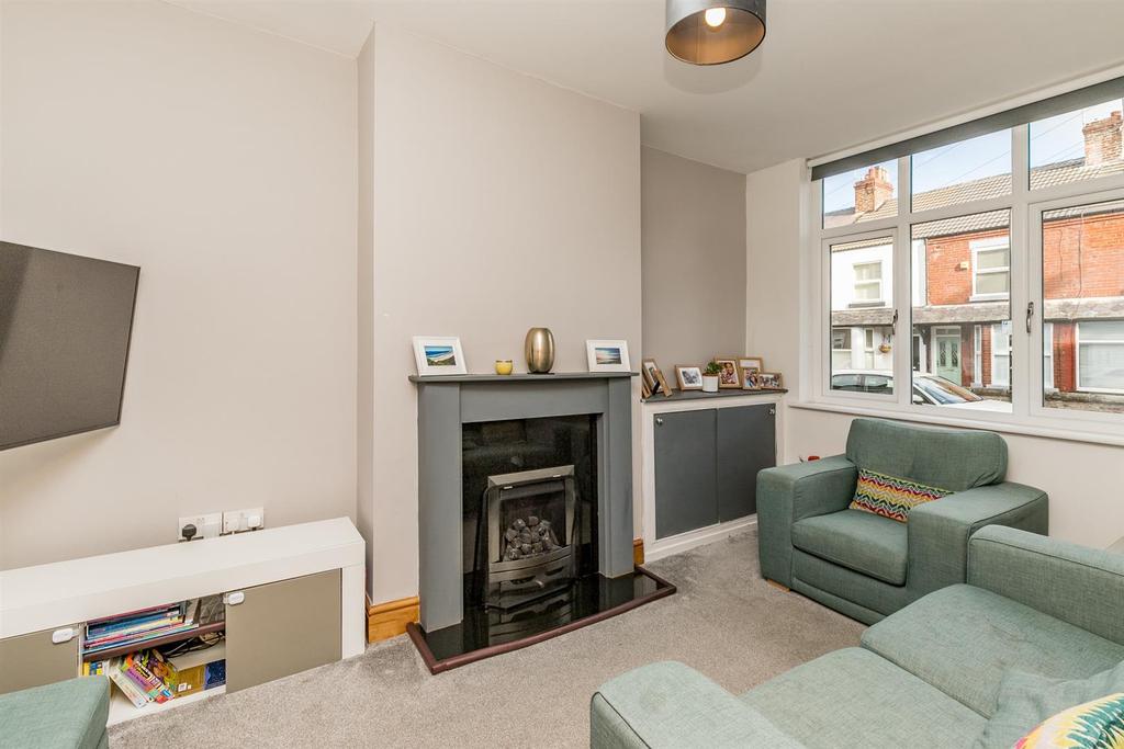 Kelsall Street, Sale 3 bed terraced house £329,950