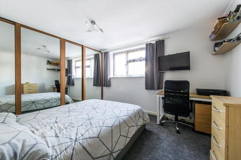 Flat 105b, West View Court Mounts Road, Greenhithe, DA9 9ND