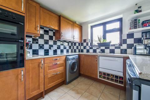 Flat 105b, West View Court Mounts Road, Greenhithe, DA9 9ND