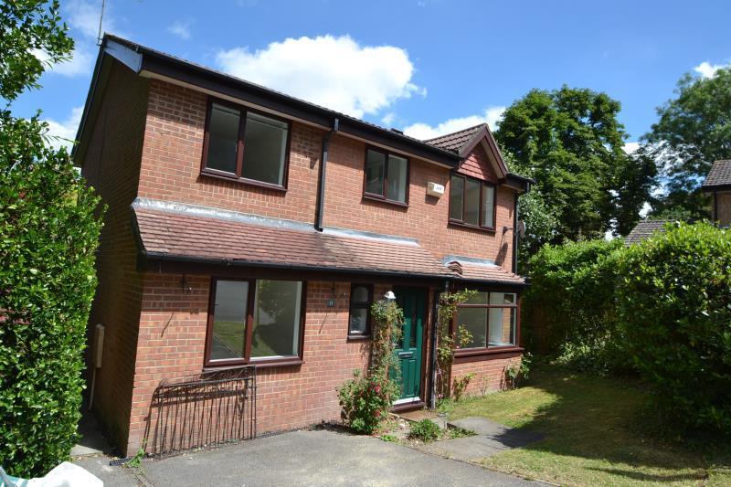 Brook Way, Anna Valley, Andover, SP11 7RY 4 bed detached house £1,400