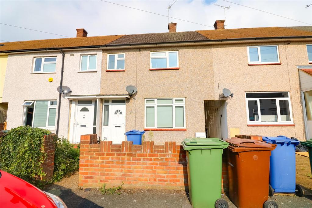 Araglen Avenue, South Ockendon 2 bed terraced house £275,000
