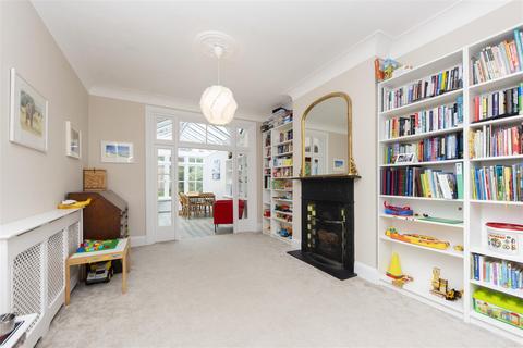 10 Dunmore Road, London, SW20 8TN
