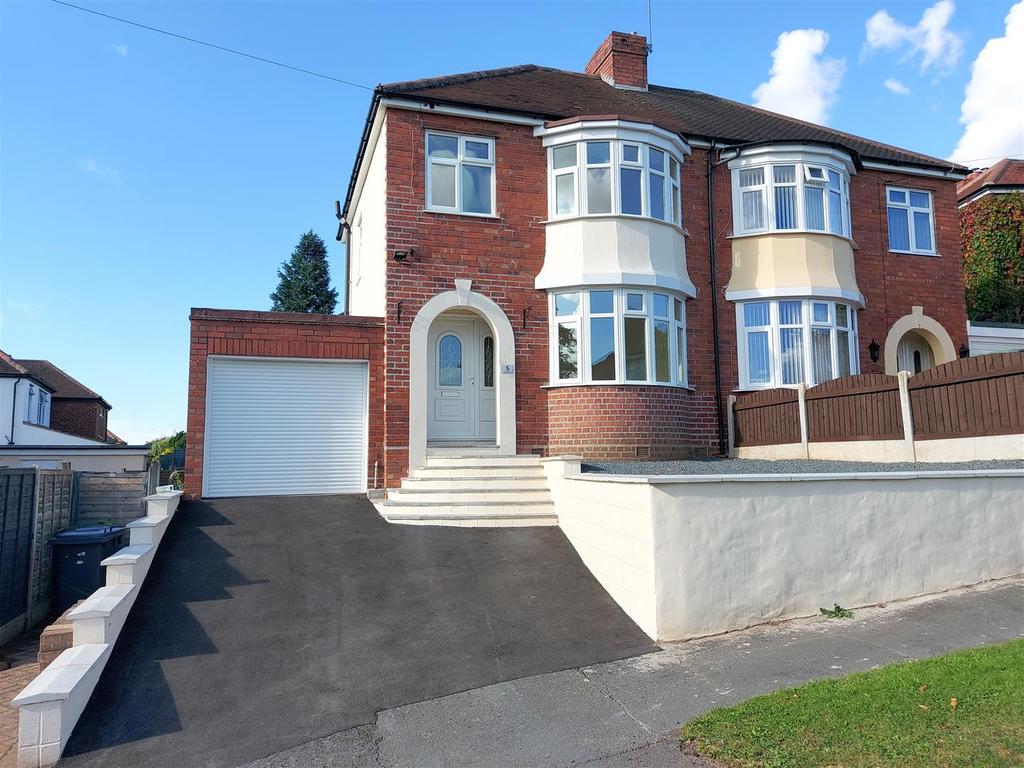 Dorsett Road, StourportOnSevern 3 bed semidetached house £279,950