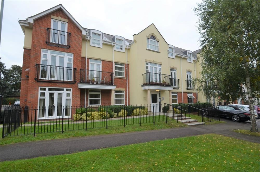 Stonegrove, Edgware, HA8 1 bed flat £1,425 pcm (£329 pw)