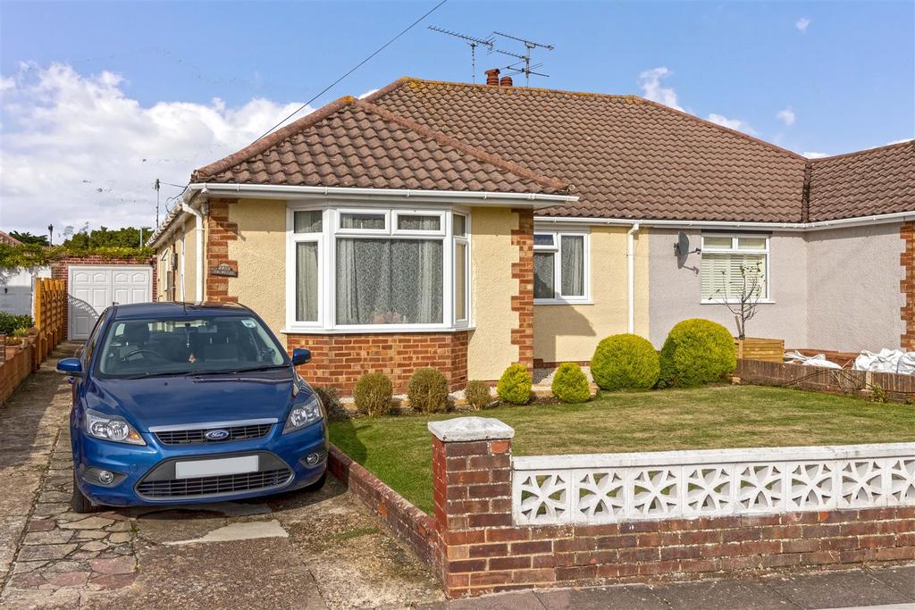 Stonehurst Road, Worthing 3 bed semidetached bungalow £400,000