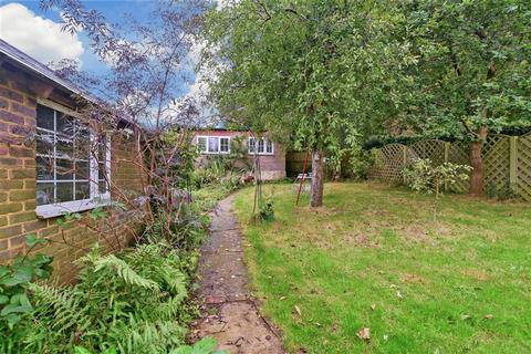 8 Arbutus Close, Redhill, RH1 6NP