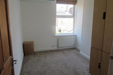 2 bedroom terraced house to rent, Swinfield Avenue, Chorlton, Manchester. M21 9FU