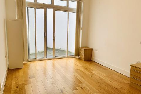 undefined, 2 Bed Flat - Stamford Road, N1