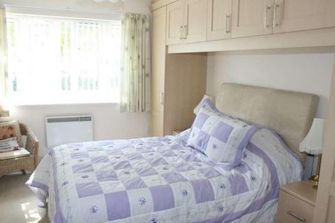 2 bedroom apartment to rent, Canada Court, Hayling Close, Gosport, Hampshire, PO12