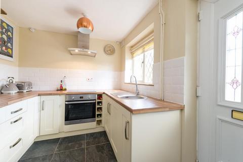 2 bedroom terraced house to rent, Foster Road, Abingdon, Oxfordshire, OX14