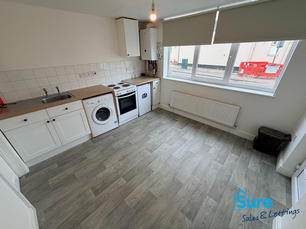 Living/Kitchen