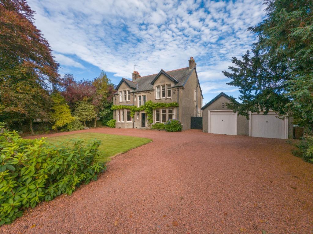 East Kilbride Road, Busby, Glasgow... 4 bed detached villa £675,000