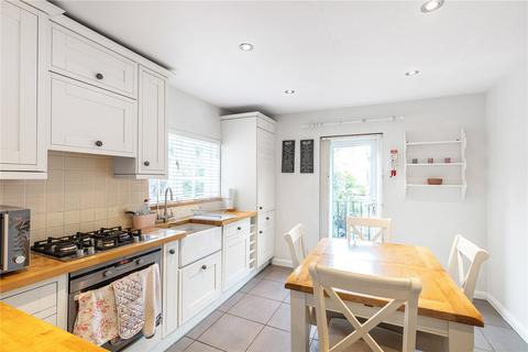 3 bedroom flat to rent, Cranbury Road, Fulham, London, SW6