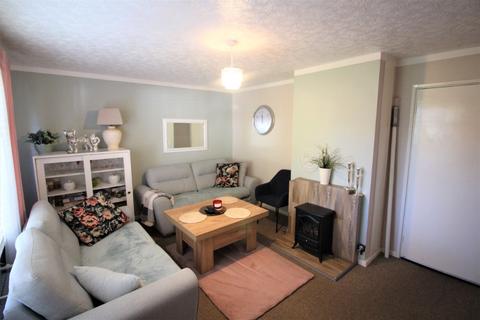 22 Birch Hall Close, Oldham, OL4 5PE