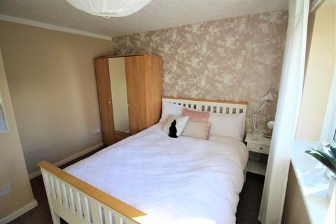 22 Birch Hall Close, Oldham, OL4 5PE
