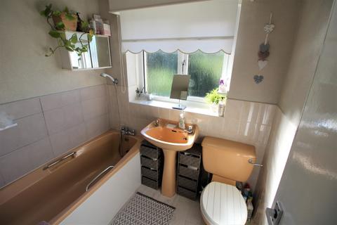22 Birch Hall Close, Oldham, OL4 5PE