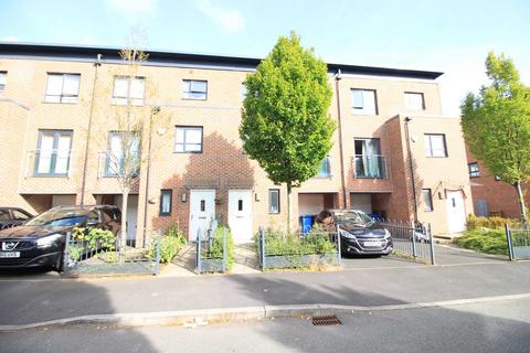 4 bedroom townhouse to rent - Lord Street, New Broughton