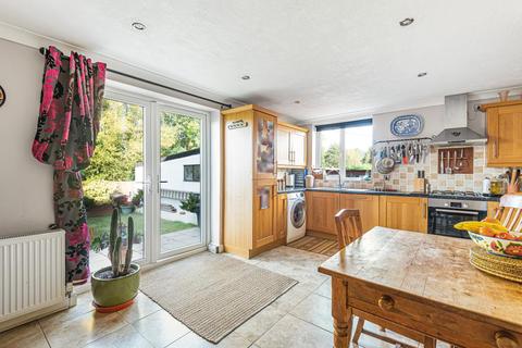 16 Oaklands Crescent, Builth Wells, LD2 3EP