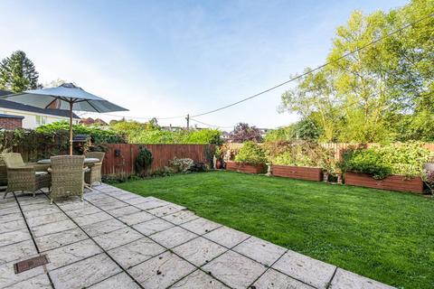16 Oaklands Crescent, Builth Wells, LD2 3EP