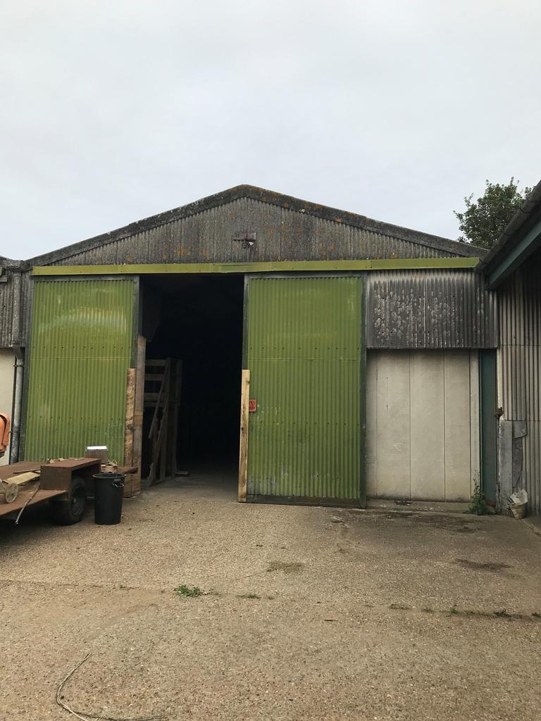 Thurrock Park Way, Tilbury RM18 Warehouse