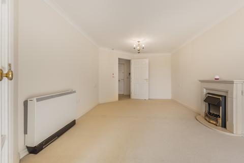 1 bedroom flat for sale - High Street Edenbridge TN8