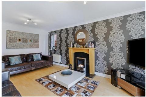 undefined, 5 Bed – Detached House – The Avenue, Oadby, Leicester, LE2. £2275 PCM