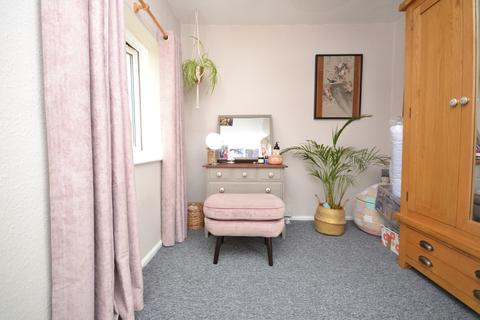 38 Horefield, Porton, Salisbury, SP4 0LE