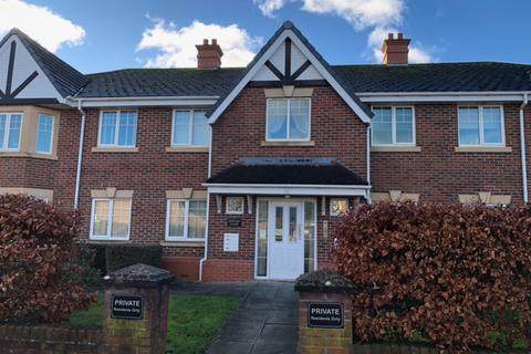 2 bedroom flat to rent - Rufford Road, Lytham St. Annes, FY8 4BT
