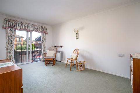 2 bedroom retirement property for sale - Magnolia Court, Victoria Road, Horley, RH6