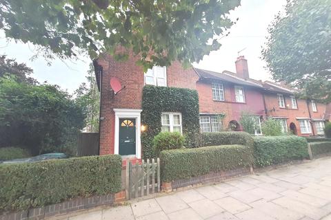 119 Risley Avenue, London, N17 7HN