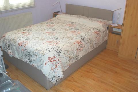 119 Risley Avenue, London, N17 7HN