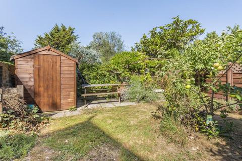 18a Avenue Crescent, London, W3 8EP