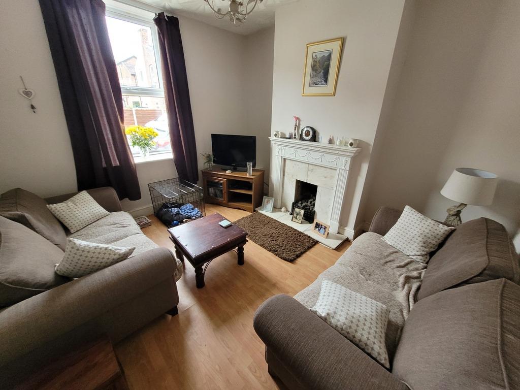 Tetlow Grove Eccles 2 bed terraced house £154,950