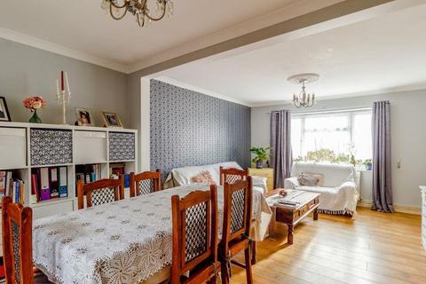 109 Birchway, Hayes, UB3 3PD