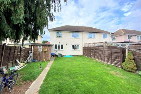 39 Skipton Drive, Hayes, UB3 1PN