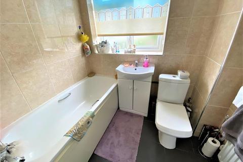 39 Skipton Drive, Hayes, UB3 1PN