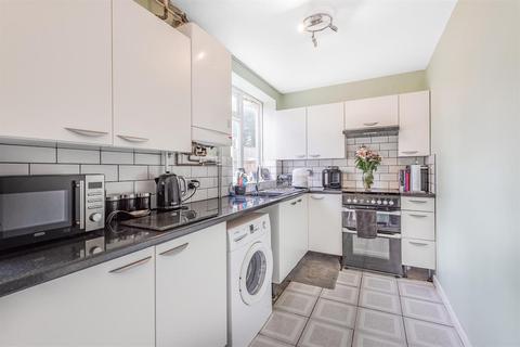 39 Templeman Road, London, W7 1AS