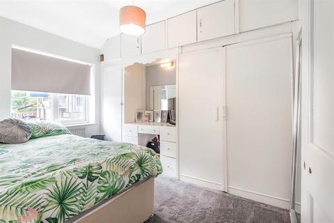 39 Templeman Road, London, W7 1AS