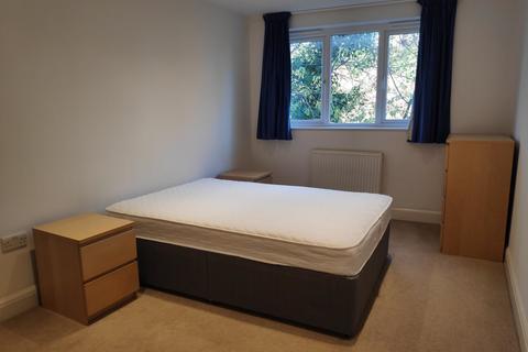 undefined, Grovehill Road, Redhill
