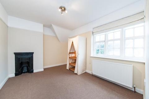 3 bedroom semi-detached house to rent, Asmuns Hill,  Temple Fortune,  NW11